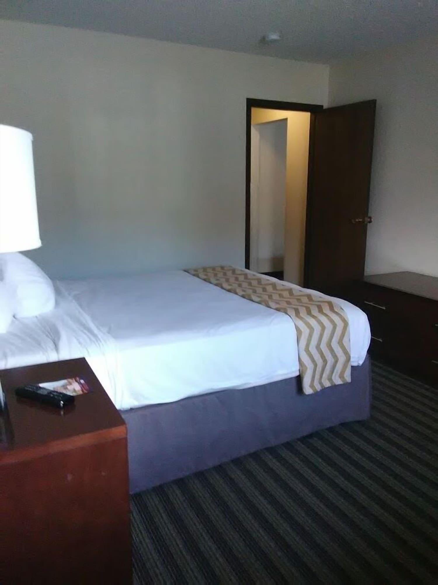 ทราเวลลอดจ์ บาย วินด์แฮม เลิฟแลนด์/ฟอร์ตคอลลินส์ แอเรีย Hotel ภายนอก รูปภาพ