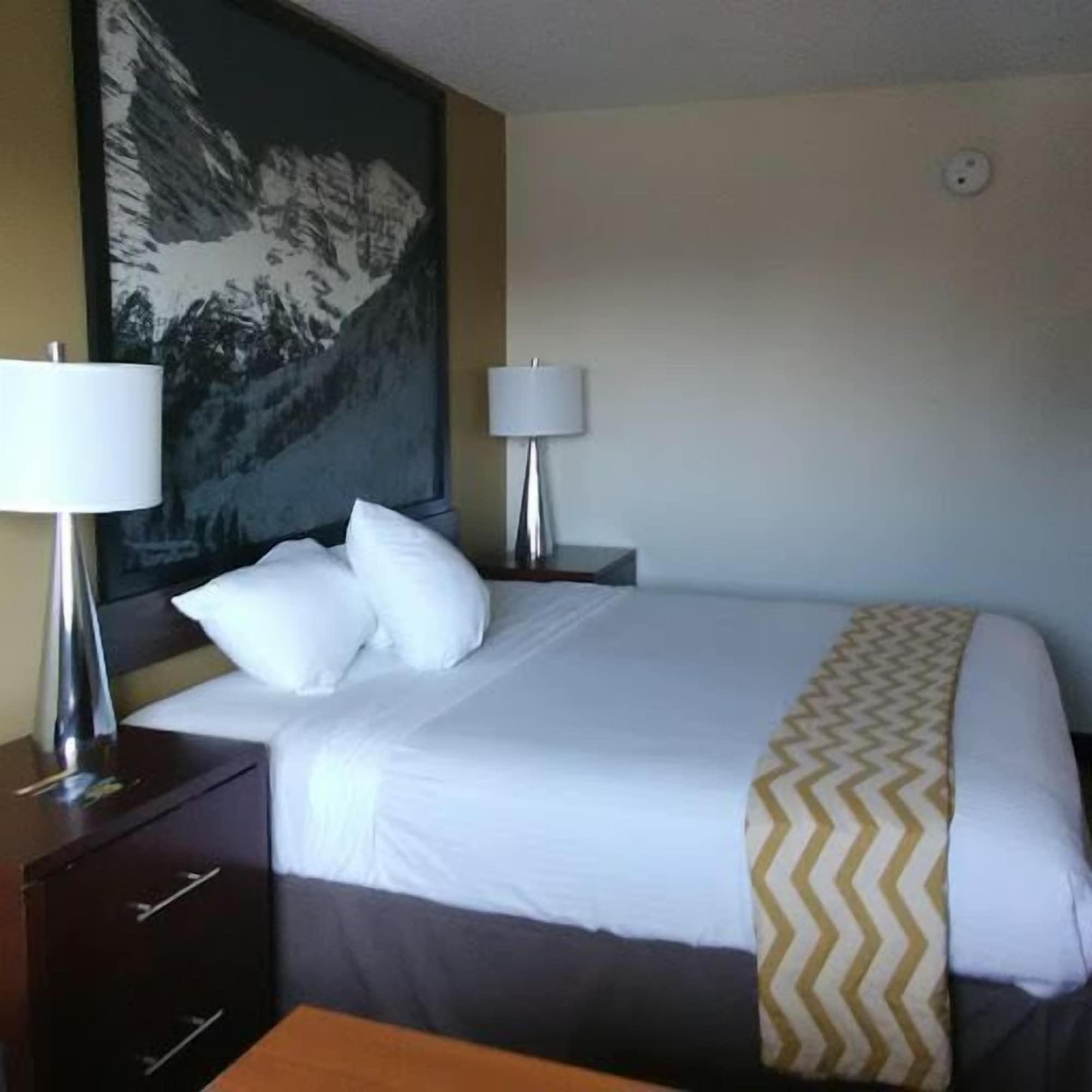 ทราเวลลอดจ์ บาย วินด์แฮม เลิฟแลนด์/ฟอร์ตคอลลินส์ แอเรีย Hotel ภายนอก รูปภาพ