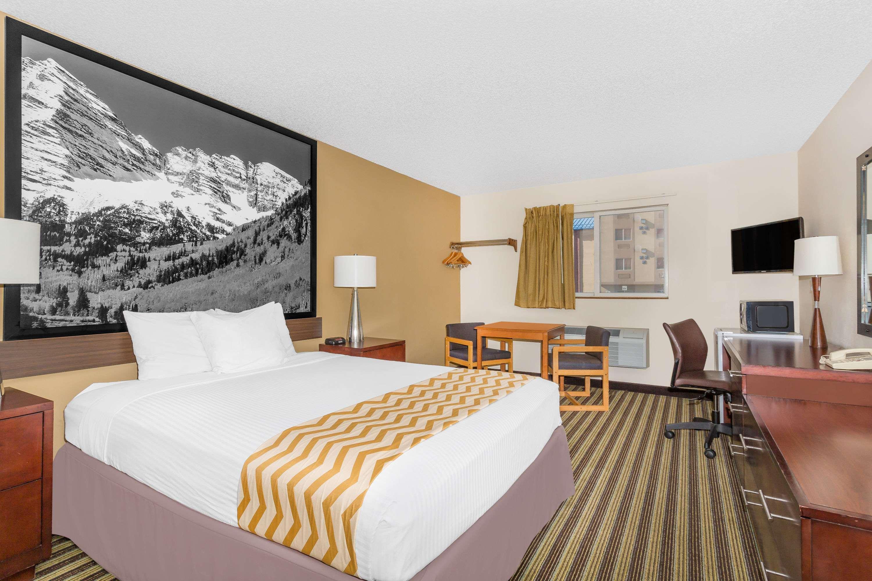ทราเวลลอดจ์ บาย วินด์แฮม เลิฟแลนด์/ฟอร์ตคอลลินส์ แอเรีย Hotel ภายนอก รูปภาพ